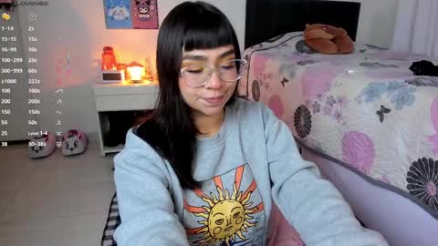 Snapshot of karla__1 chatting on 02.16.25 Ill be on at sunday see u Lynn Could u help me to reach 100 Thmbs upp plssss Independent girl 3 online show from 02.16.25