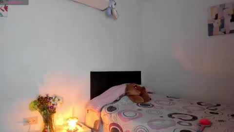 Snapshot of karla__1 chatting on 02.26.25 Ill be on at sunday see u Lynn Could u help me to reach 100 Thmbs upp plssss Independent girl 3 online show from 02.26.25