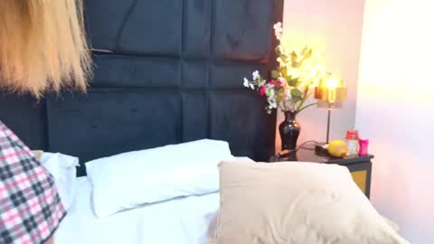 Snapshot of karlaortiz chatting on 05.14.26 Karla Ortiz online show from 05.14.26