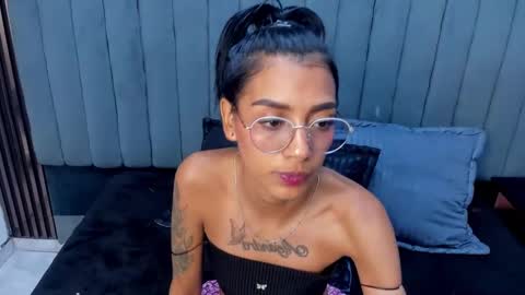 karlaslutskinny__ online show from 04.10.26