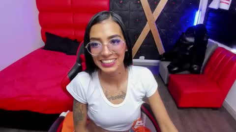 karlaslutskinny__ online show from 04.11.26