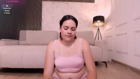 Snapshot of karlie_small chatting on 12.15.25 Karli online show from 12.15.25