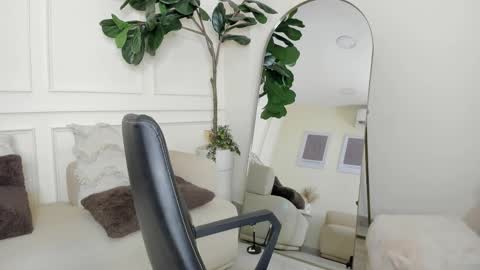 karlla_brown online show from 11.21.25