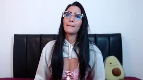 Snapshot of karlota_hank chatting on 06.21.26 Karlis online show from 06.21.26