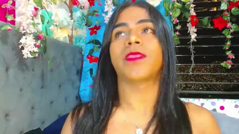 Snapshot of karly_coffe chatting on 10.13.25 KARLY. online show from 10.13.25