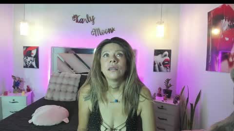 Karly Moonns online show from 04.19.26
