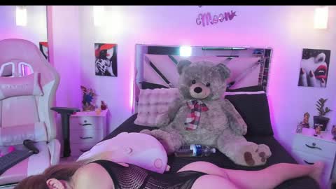 Karly Moonns online show from 04.20.26