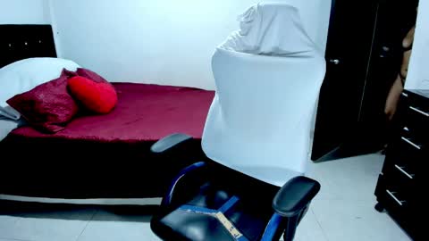 karly. online show from 04.28.26
