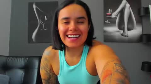 Snapshot of karlyjons_ chatting on 06.20.26 online show from 06.20.26