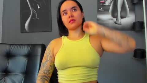 Snapshot of karlyjons_ chatting on 07.17.26 online show from 07.17.26