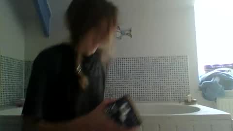 Snapshot of karmaqueen123 chatting on 04.04.26 Karma Queen online show from 04.04.26