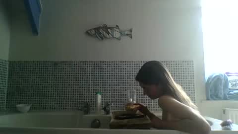 Snapshot of karmaqueen123 chatting on 04.10.26 Karma Queen online show from 04.10.26