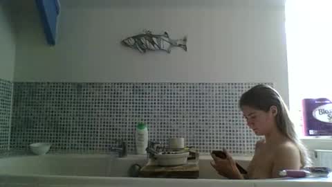 Snapshot of karmaqueen123 chatting on 04.19.26 Karma Queen online show from 04.19.26