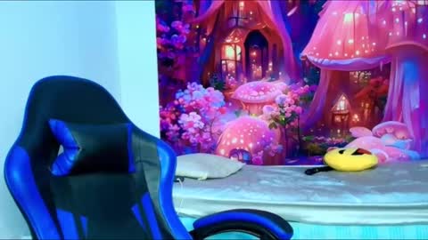    online show from 09.29.25