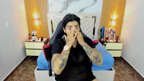 Karol and Luna online show from 12.15.25