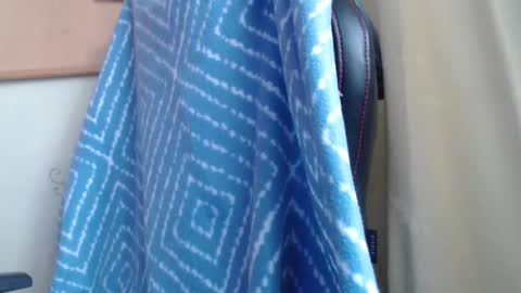 Snapshot of karolhorny96 chatting on 02.15.25 Karol  online show from 02.15.25