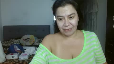 Snapshot of karolhot_x chatting on 01.19.26 karol online show from 01.19.26