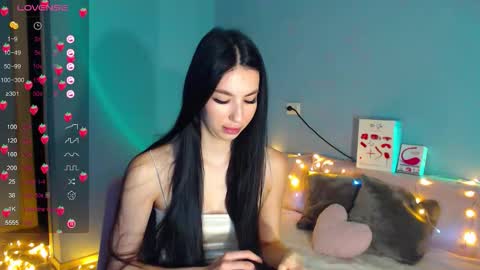 Kira online show from 10.16.25