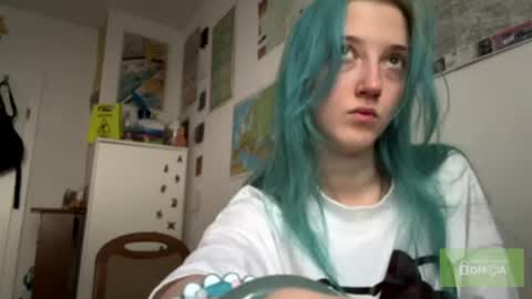 Snapshot of karolinablue chatting on 07.26.26 Karoline here online show from 07.26.26