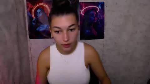 Snapshot of karolinamex_ chatting on 10.08.25 Karolina online show from 10.08.25