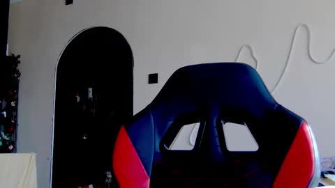 karoline121 online show from 10.31.25