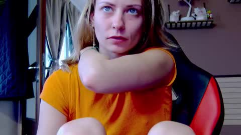 karoline121 online show from 12.14.25