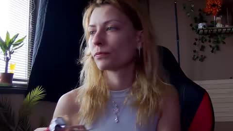 karoline121 online show from 02.16.26