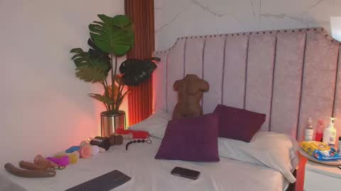 Karolina online show from 02.28.26