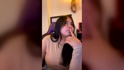 Karoline  online show from 03.18.26