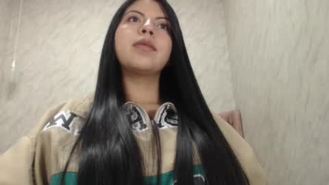 Snapshot of karolineburnx chatting on 02.01.26 Isa online show from 02.01.26