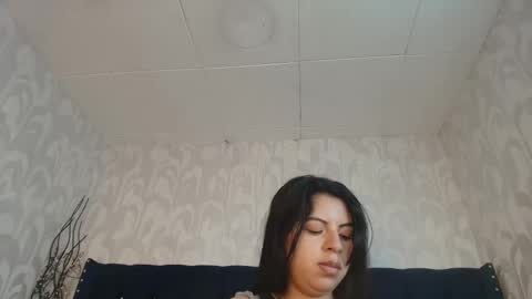 Snapshot of karolineburnx chatting on 03.15.26 Isa online show from 03.15.26