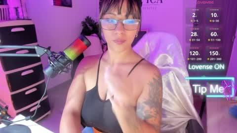 Caro online show from 03.31.26