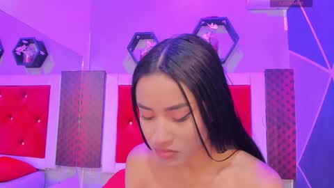 Karol online show from 10.14.25