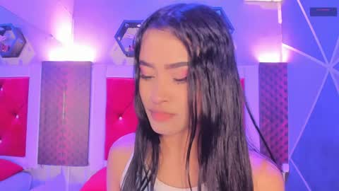 Karol online show from 04.21.26