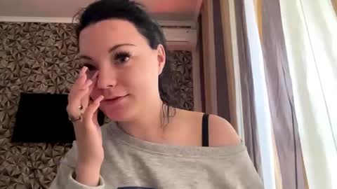 Snapshot of karolrainwater chatting on 07.30.26 Adele online show from 07.30.26