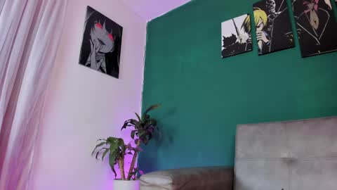 Snapshot of karolsweet_ chatting on 01.14.25 KarolSweet online show from 01.14.25