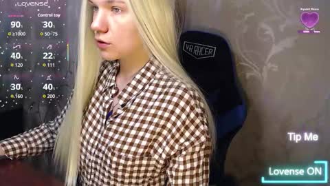 Caroline Fox online show from 02.19.26