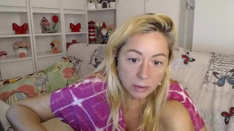 karolynesyera online show from 07.23.26