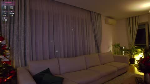 Snapshot of karrin chatting on 12.07.24 K online show from 12.07.24