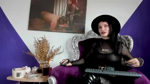 Miss K. online show from 05.11.26