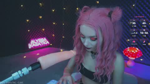 ALYSSA                online show from 10.28.25