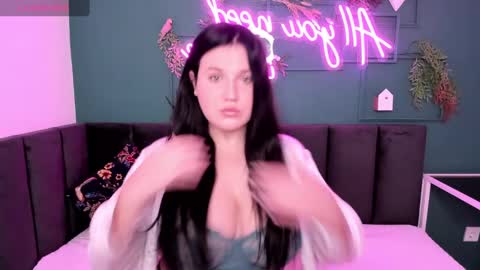 Snapshot of kassandra__grey chatting on 12.26.24 Kassandra 3 online show from 12.26.24