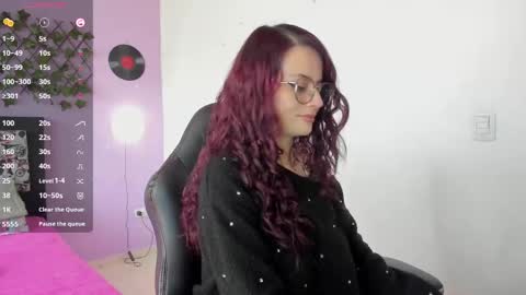 kassandra james online show from 01.07.25