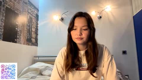 Kira online show from 09.18.25