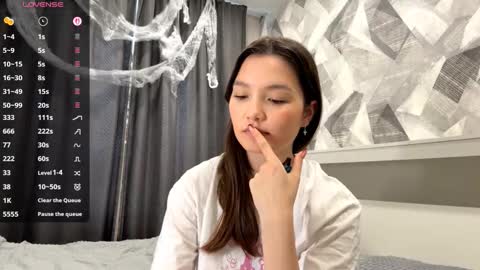 Kira online show from 11.01.25