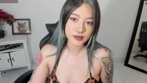 Alicia online show from 11.21.25