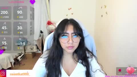 Snapshot of kat_ly_chan chatting on 03.09.25 Kat       online show from 03.09.25