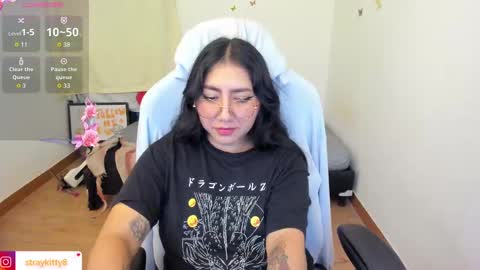 Snapshot of kat_ly_chan chatting on 10.12.25 Kat       online show from 10.12.25