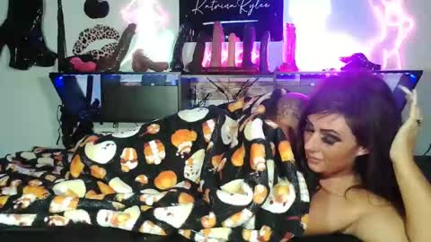 Sexywifekat23 online show from 11.08.25