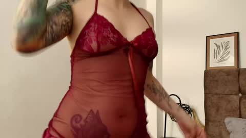 Snapshot of kat_paradisse chatting on 09.24.25 kat paradisse online show from 09.24.25